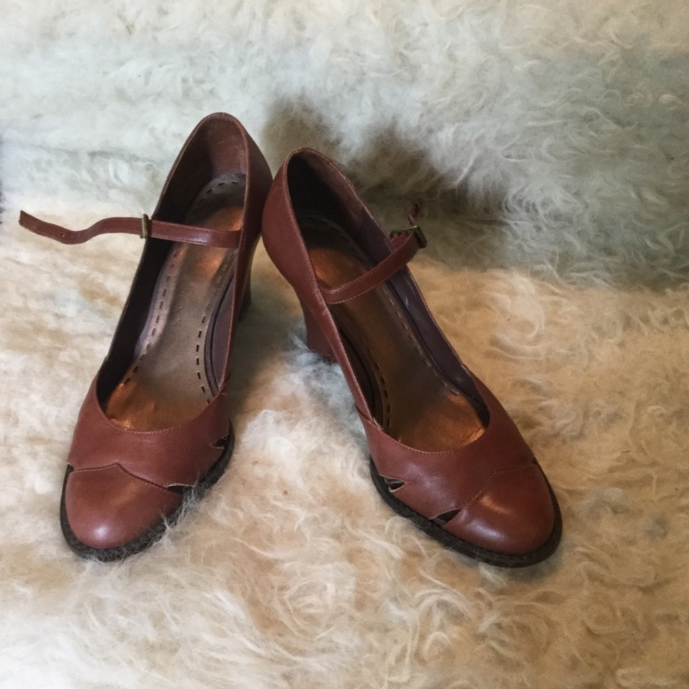 GUC Gianni Binni pumps